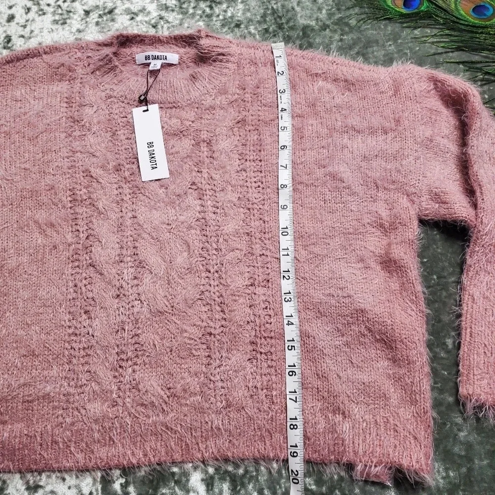 BB‎ Dakota Eyelash Knit Pullover Sweater